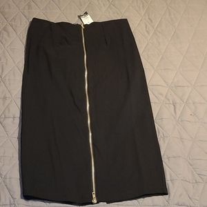 Nigh Rue21 black pencil skirt with zipper in front